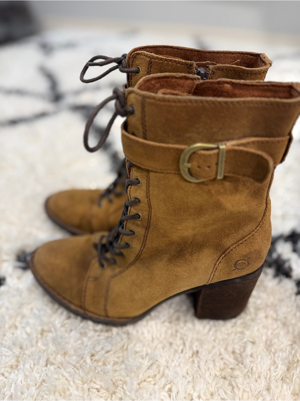 Børn Cass Distressed Suede Block Heel Lace Up Buckle Ankle Boots 8 - Picture 2 of 14